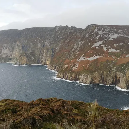 Hillhead House, F94 F6n1 5*