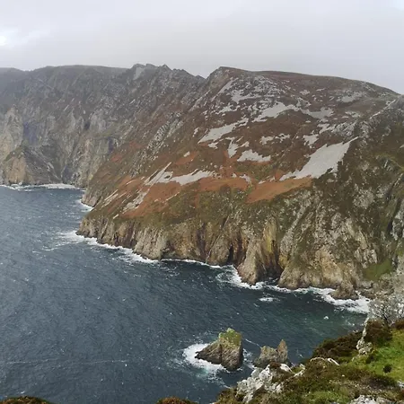 Hillhead House, F94 F6n1 5*