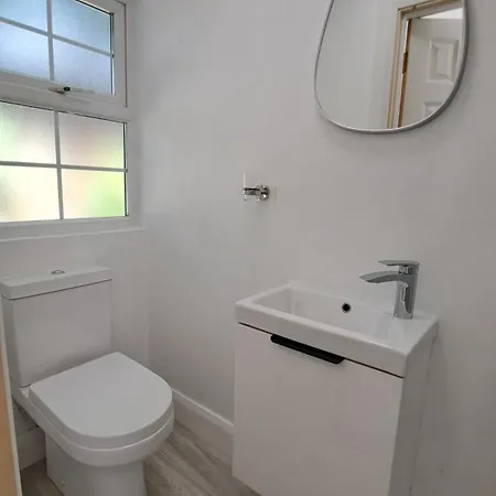 Hillhead House, F94 F6n1 5*