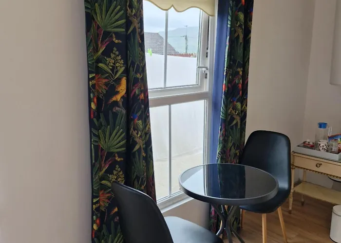 Hillhead House, F94 F6n1 Bed & Breakfast